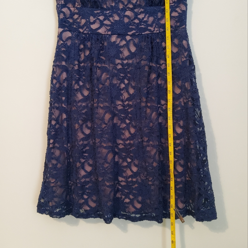 CB ESTABLISHED 1962 BLUE LACE FIT & FLARE SLEEVELESS SCOOP NECK DRESS SIZE 10 - Picture 3 of 9